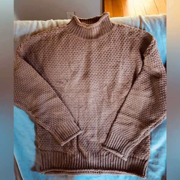Sweaters - Beautiful Carmel sweater